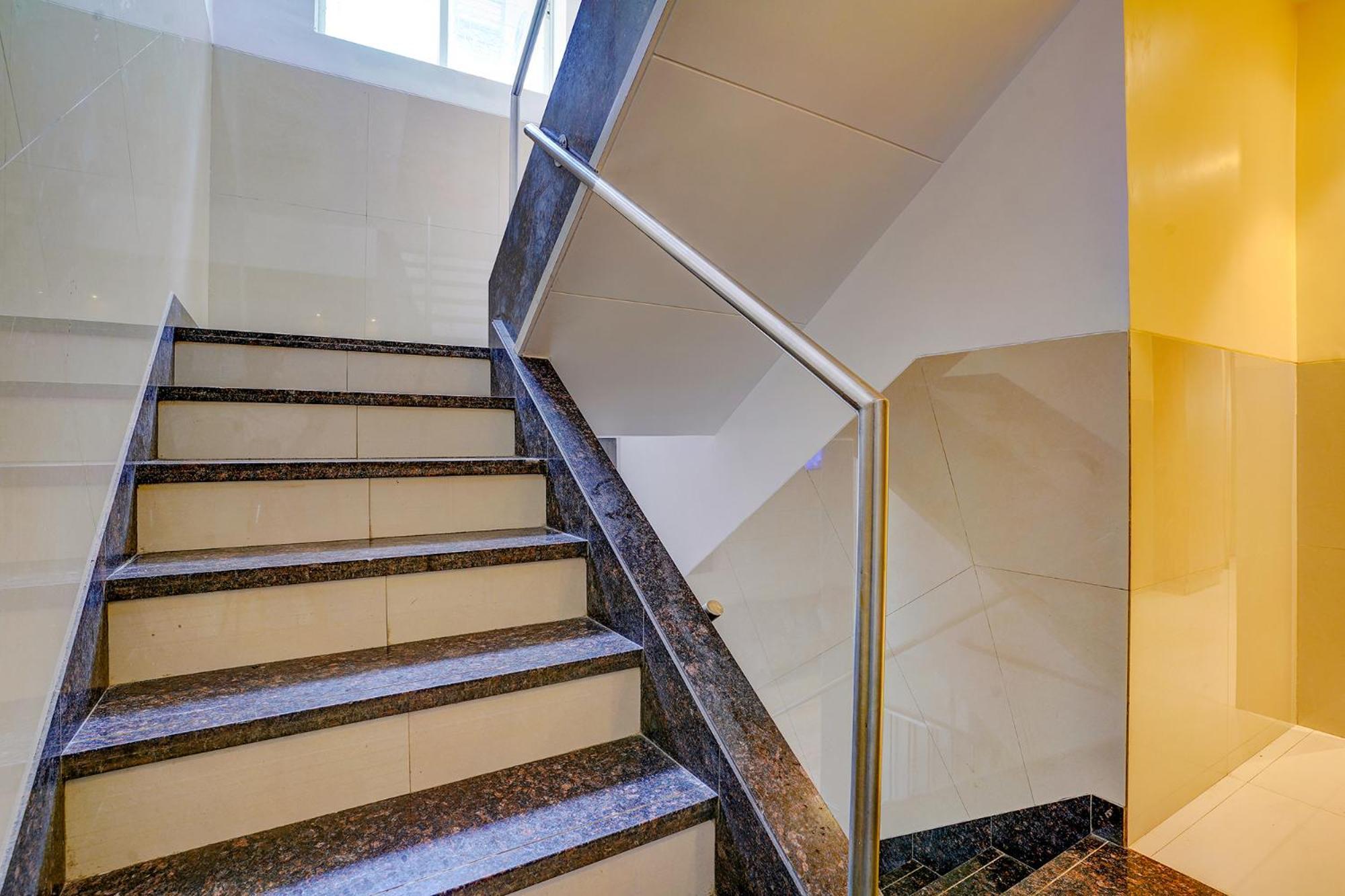 FabHotel Starwood Residency Navi Mumbai Exterior foto