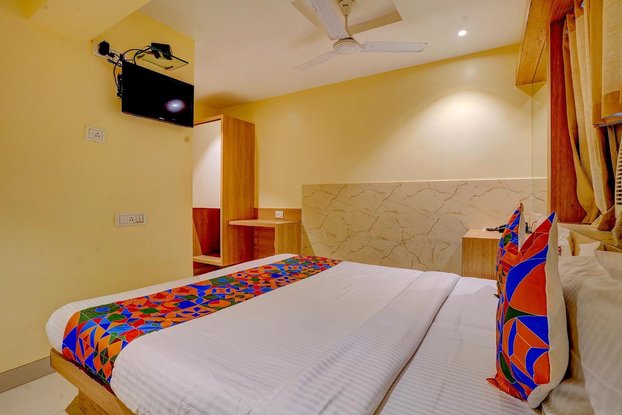 FabHotel Starwood Residency Navi Mumbai Exterior foto