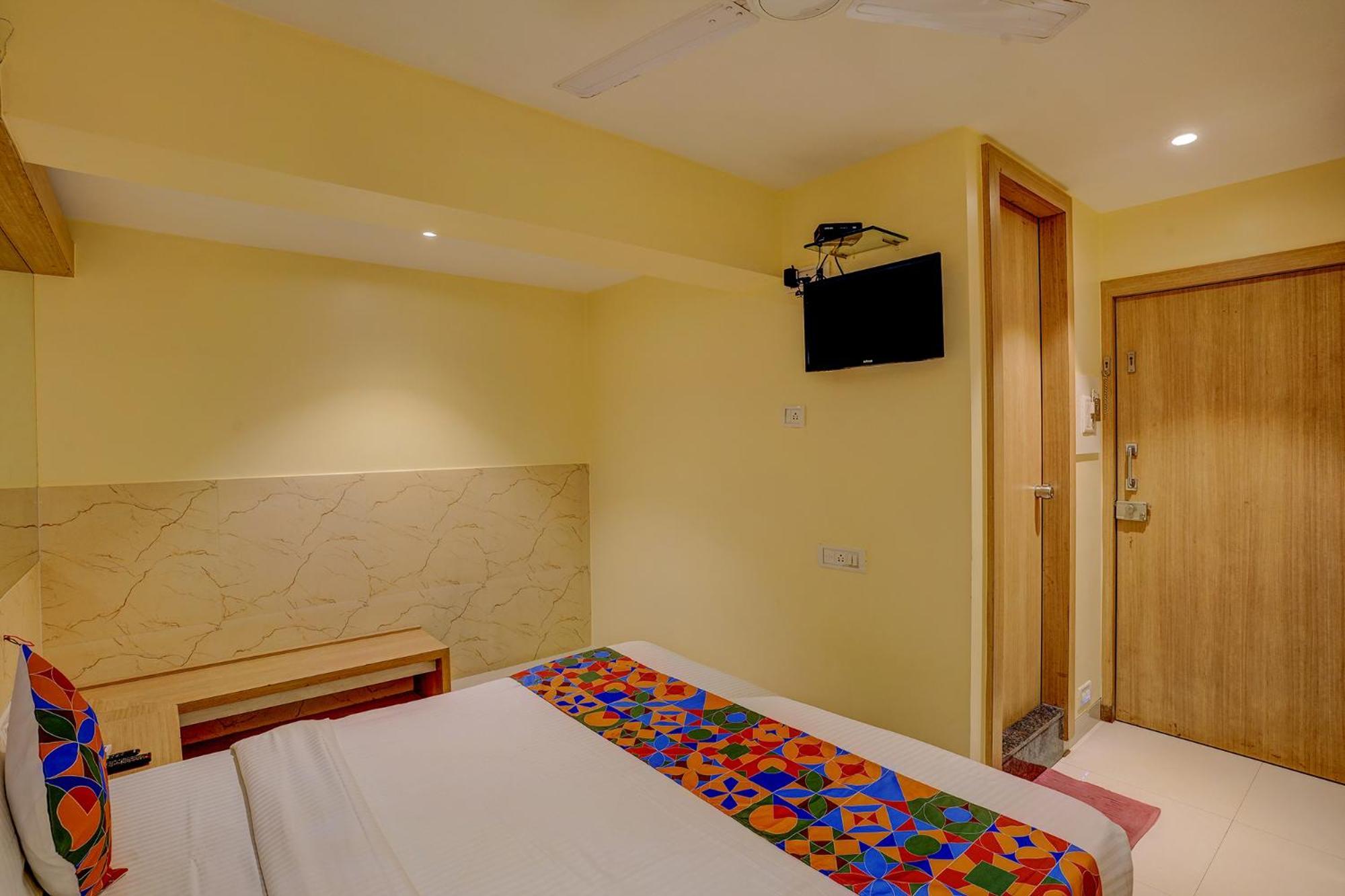 FabHotel Starwood Residency Navi Mumbai Exterior foto