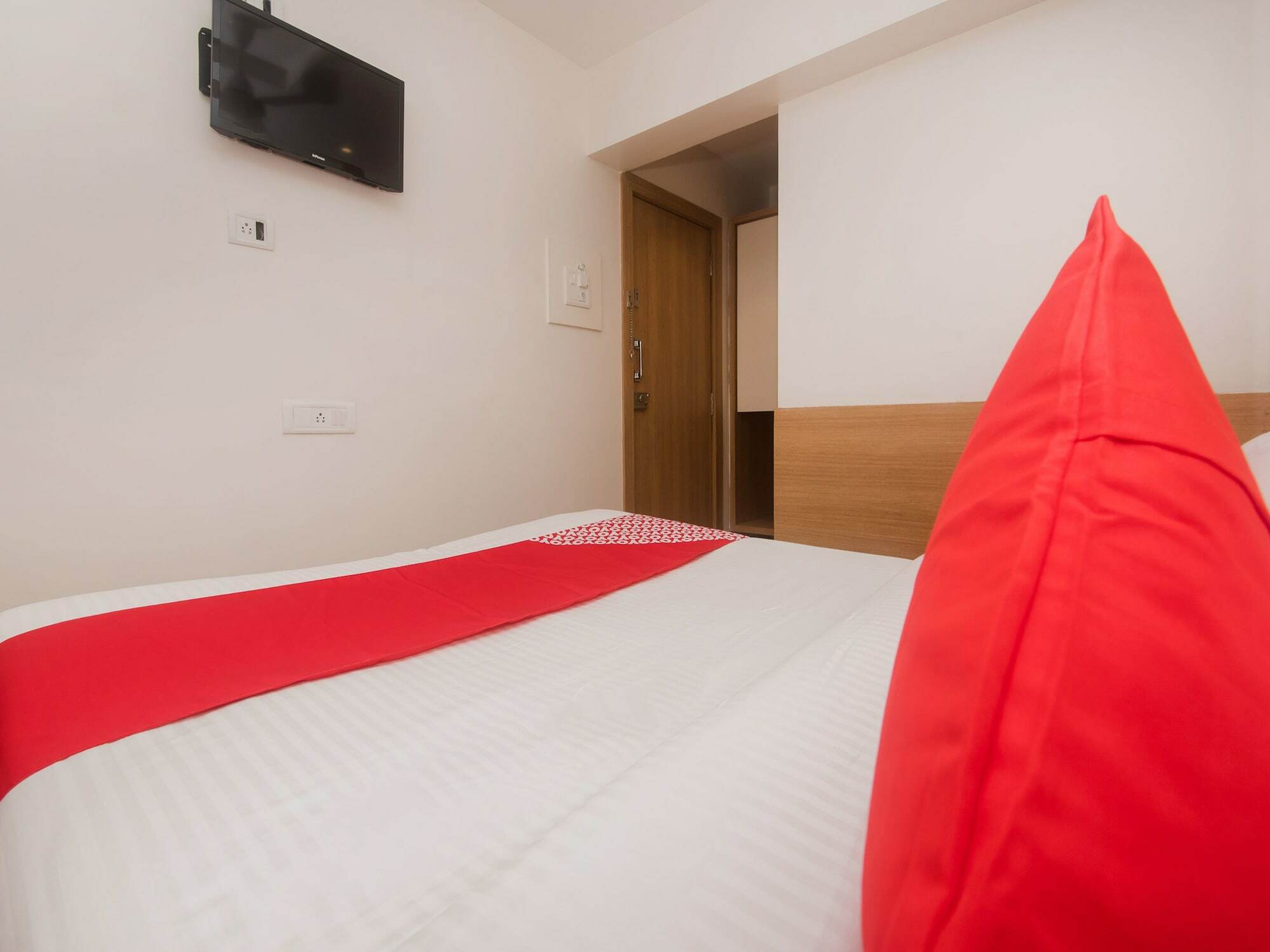 FabHotel Starwood Residency Navi Mumbai Exterior foto